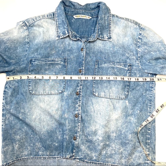 HIPPIE LAUNDRY Acid Wash Lightweight Denim Button Shirt - Picture 5 of 11